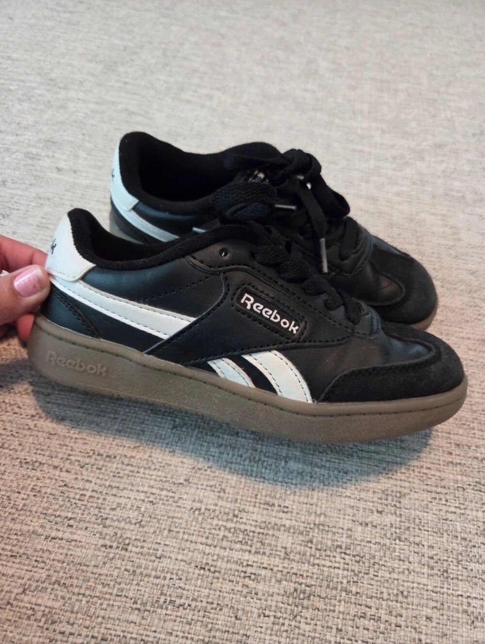 Reebok Sneakers